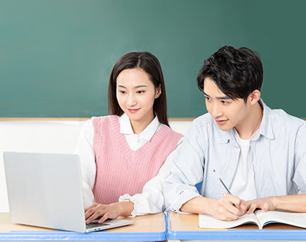 完善课程体系，稳步提升实力