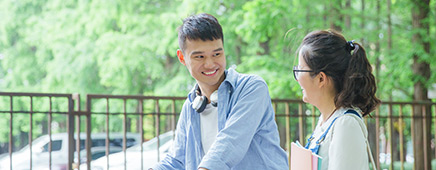 在校学生