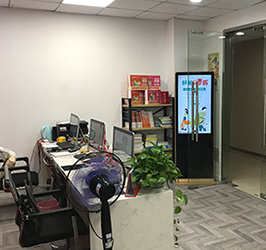 学校大厅