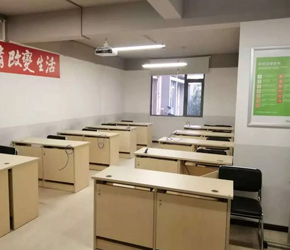 课室